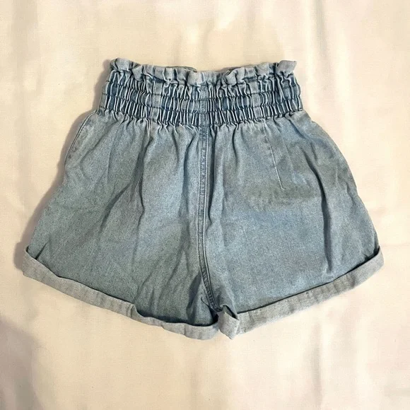 High rise denim shorts - Picture 2 of 3